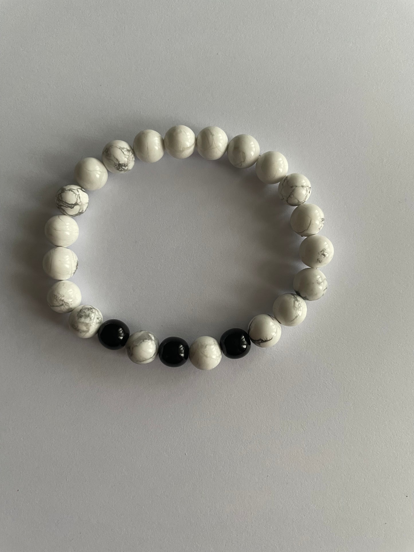 Serene Howlite Beaded Bracelet - The Essence of Calm and Clarity